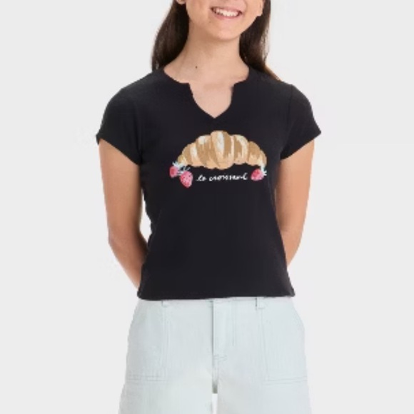 Art Class - Girls' Short Sleeve Notched Neck
Croissant Graphic Tee Various Sizes - Picture 1 of 7